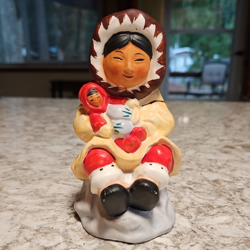 MCM 1970s Vintage Inez Robson Alaskan Inuit Mother & Child Ceramic Figurine